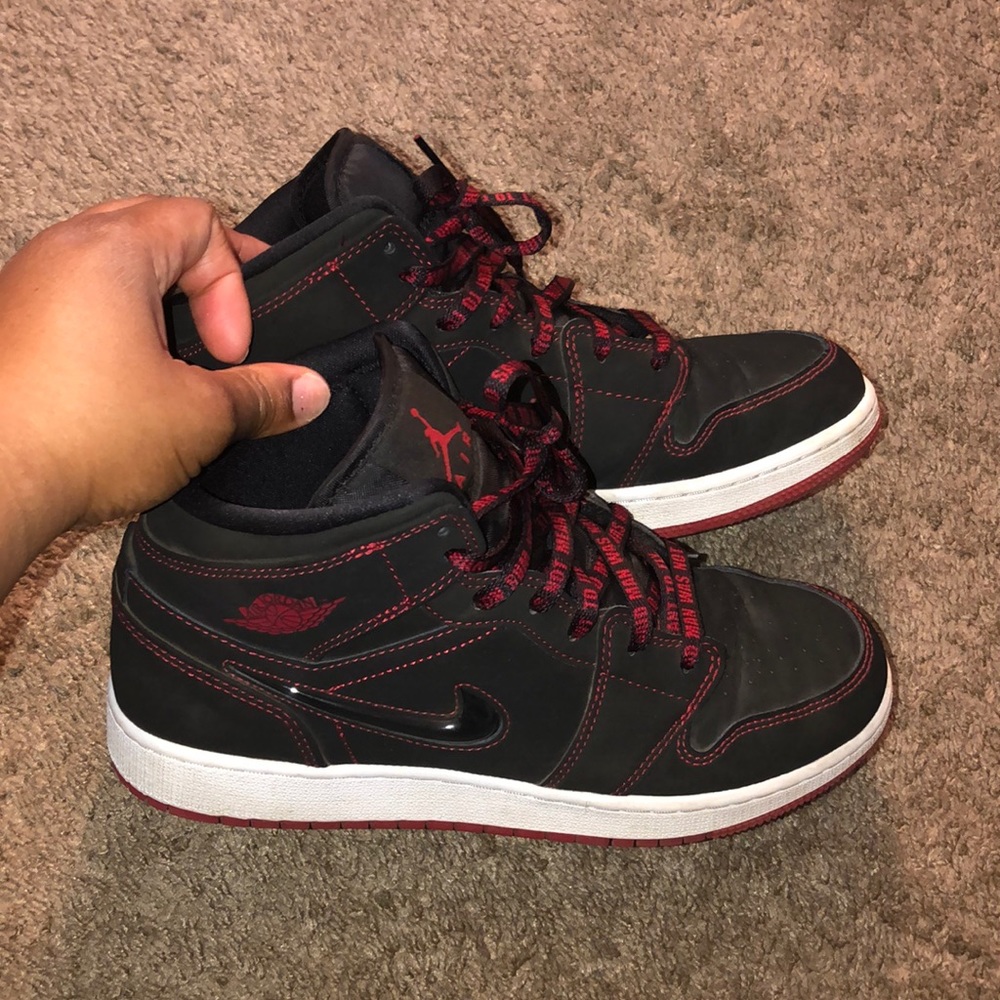 Boys Air Jordan Nike Size 7